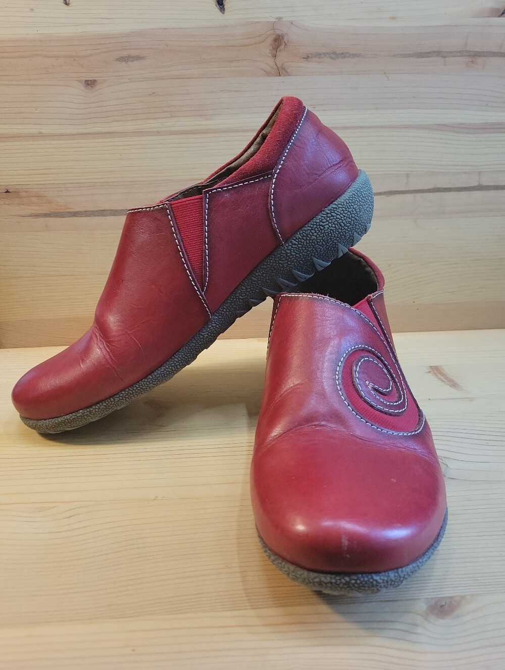 L'artiste Spring Step Uno Red Leather Slip-on Shoes Comfort Artsy EU 40 US 8.5